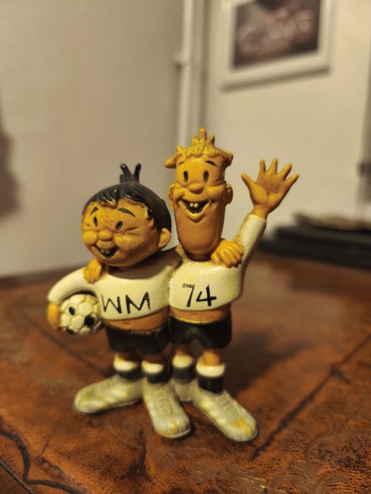 Figurine vintage fotbal „WM 74” – Campionatul mondial Germania 1974.