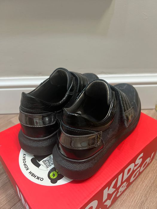 Обувь для школьницы