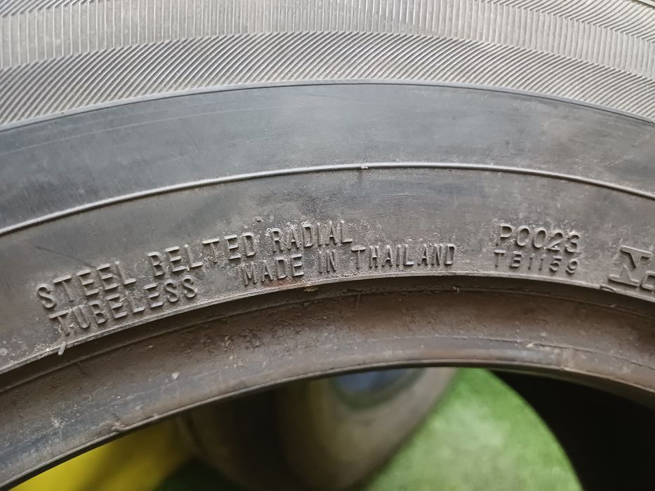 Шины 225/60 R16 Falken пара.