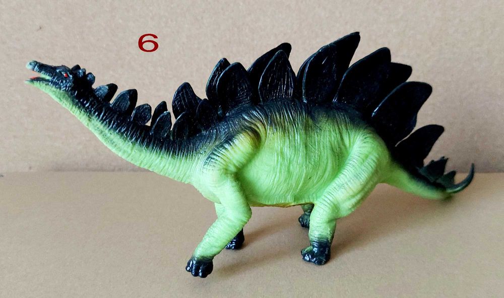 Фигурки на животни от юрския период