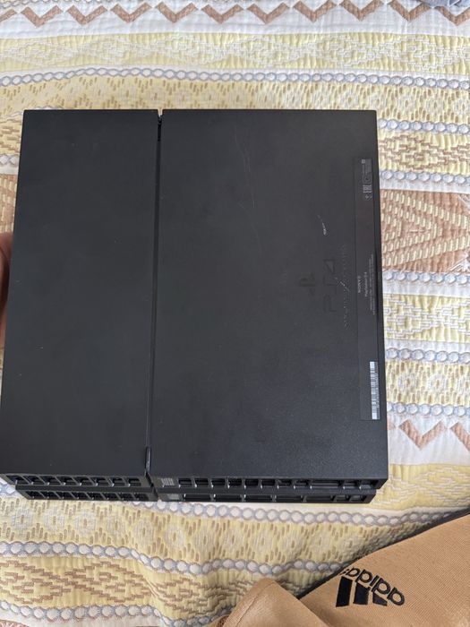 PlayStation4Fat CUH-10xx