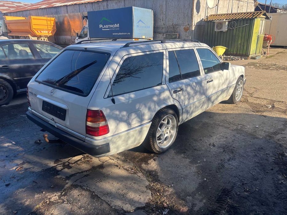 Dezmembrez S124/W124 Break 3.0 Diesel Aspirat OM603