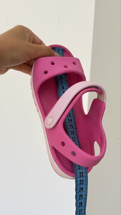 Crocs сандали j2 33-34