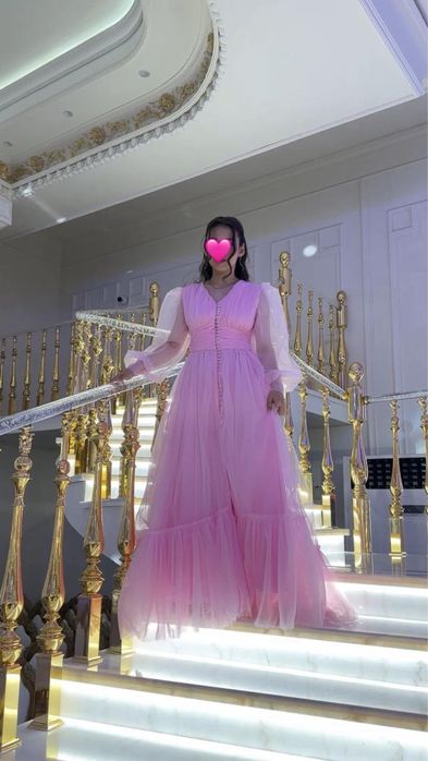 Вечерние платья…