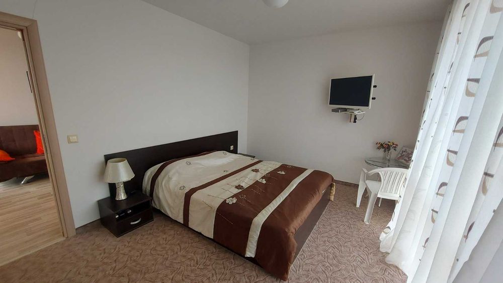 Продава се Тристаен апартамент в к.к. Слънчев бряг - 80 кв.м за 1094 €/кв.м - Снимка #3