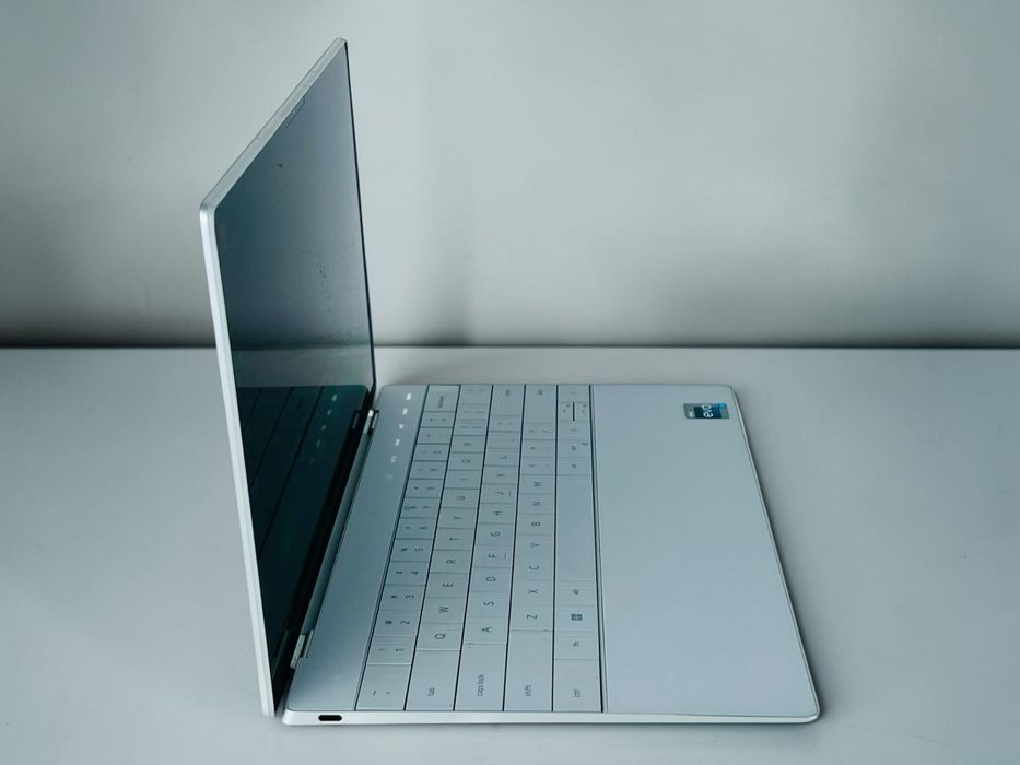 Dell XPS 9320 13" WUXGA Touch i7-1260P 16RAM 512GB SSD Отличен! Гаранция!
