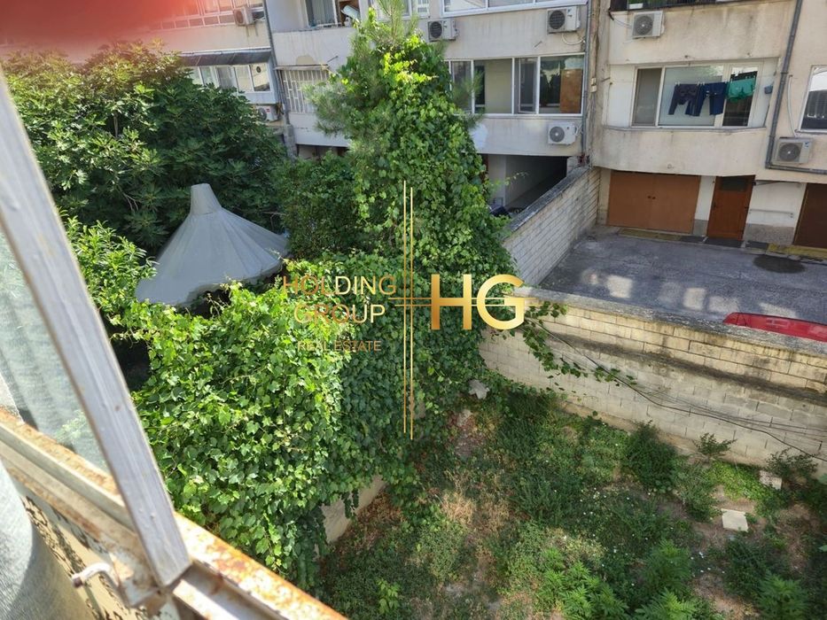 Продава се Двустаен апартамент в Варна, Окръжна болница - 77 кв.м за 2143 €/кв.м - Снимка #5