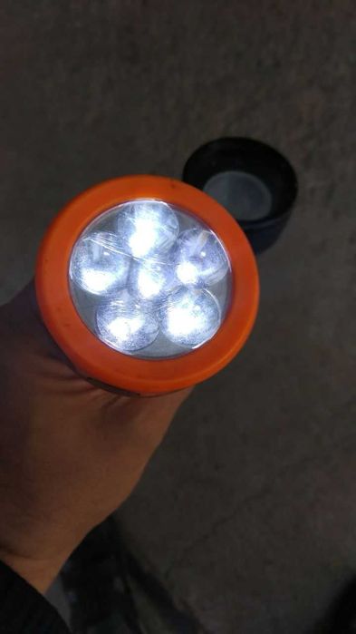 Фонарики обычные ручные