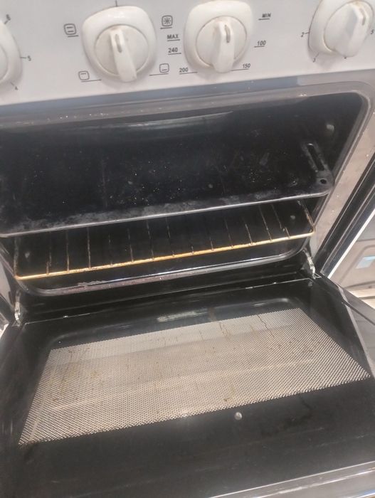 Эл плитка с духовкой Gefest