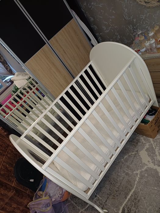 Patut cu saltea impecabil