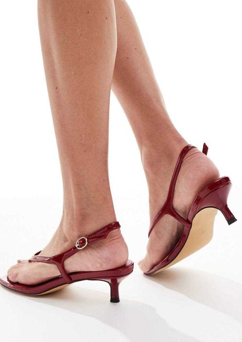 Модные босоножки