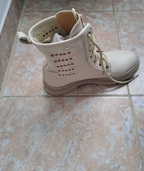 Ghete piele naturala bej