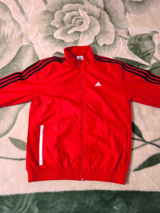 Мъжко яке/ Ветровка на Adidas
