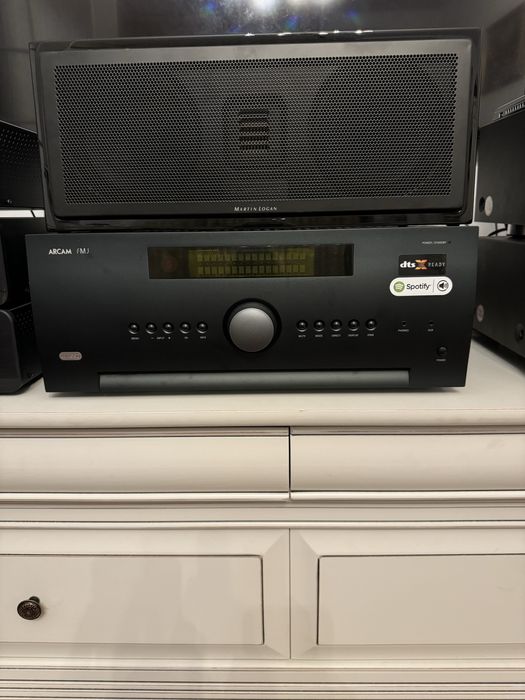 Arcam avr 550 Dolby Atmos cu boxe  Martin Logan