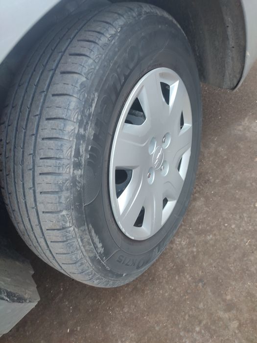 Шины с дисками комплект.