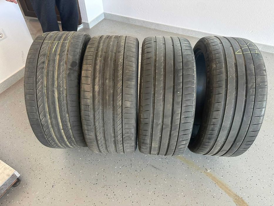 Vind 4 anvelope 265 40 ZR 21!  2 Michelin si 2 Continental