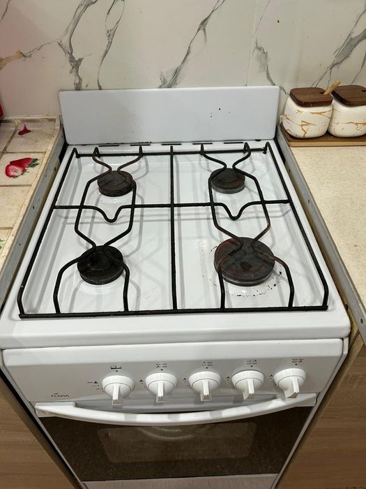 Продам газ плиту