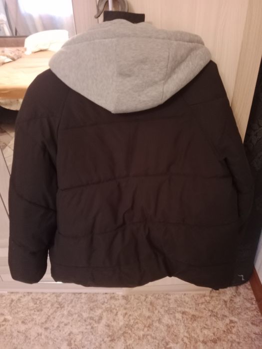 Продам куртку  15000