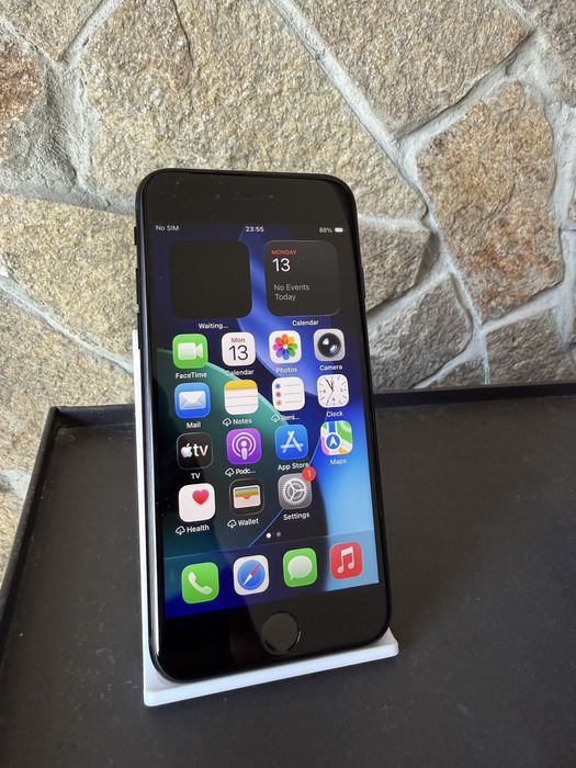 Iphone SE 2022 64GB / 94% капацитет