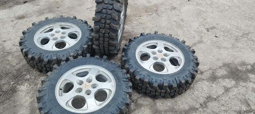 Anvelope simex noi r 16 cu jante pajero pinin