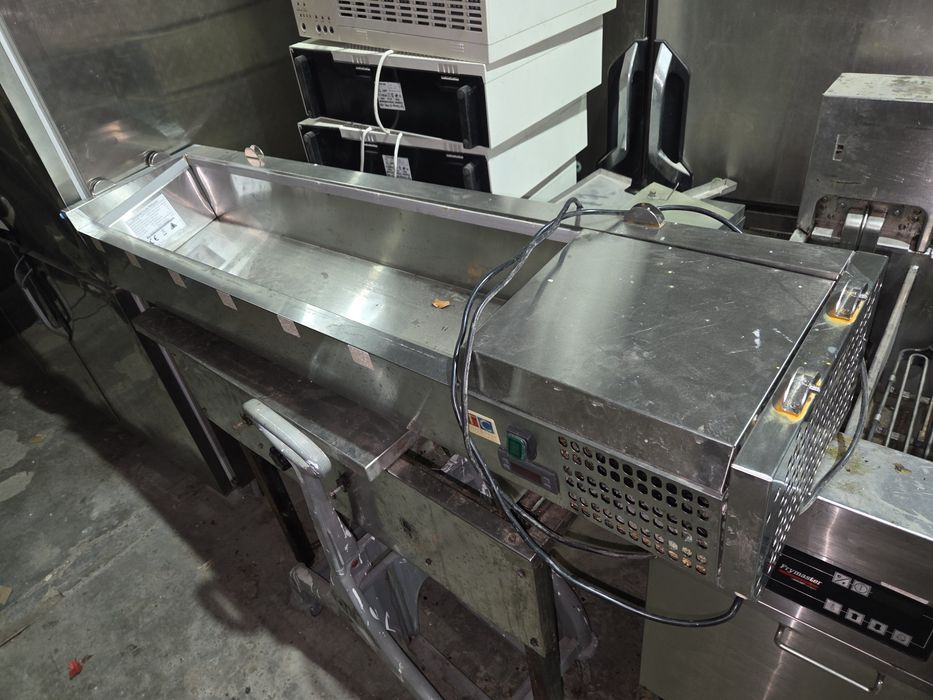 Vitrina calda sau rece, vitrina expunere inox