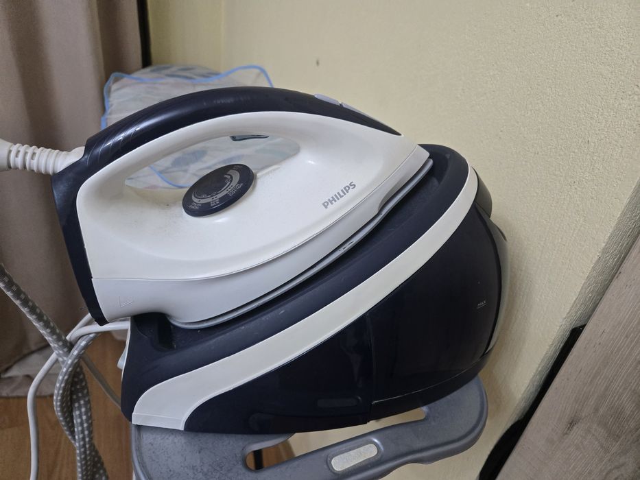 Парогенератор Phillips + дъска за гладене подарък