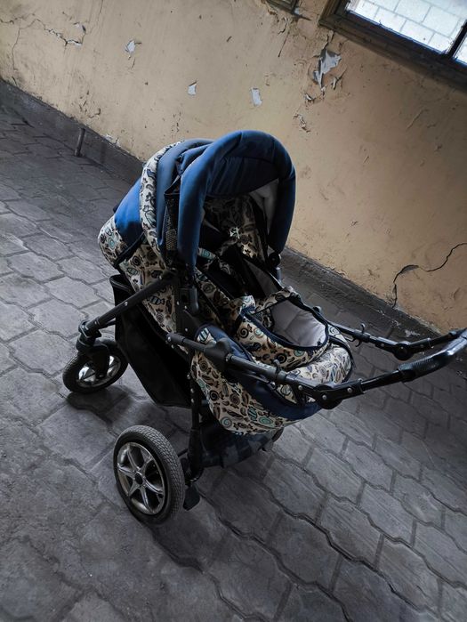 Детская коляска 3в1