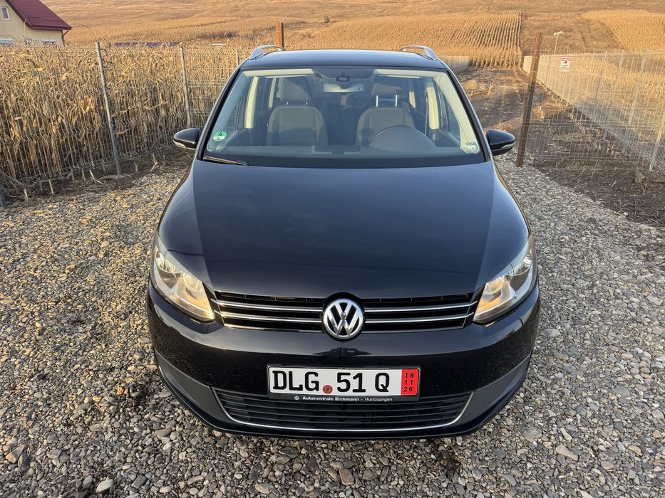 VOLKSWAGEN Touran 2012 — imagine 3