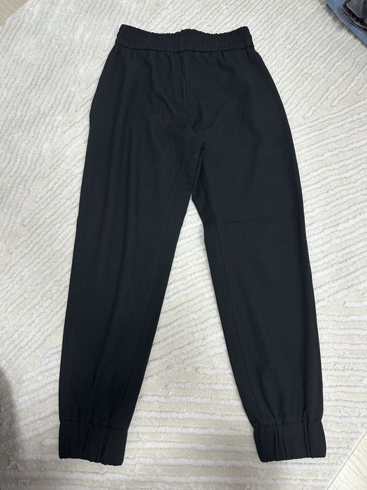 Pantaloni Zara bufanti