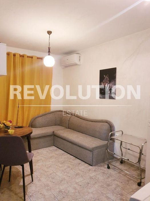 Двустаен апартамент в района на Окръжна болница!