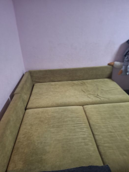 Диван              .