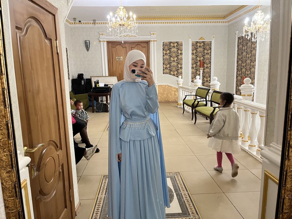 Вечерный платья (надевали один раз)