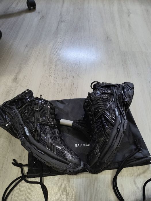 Balenciaga runners black 41