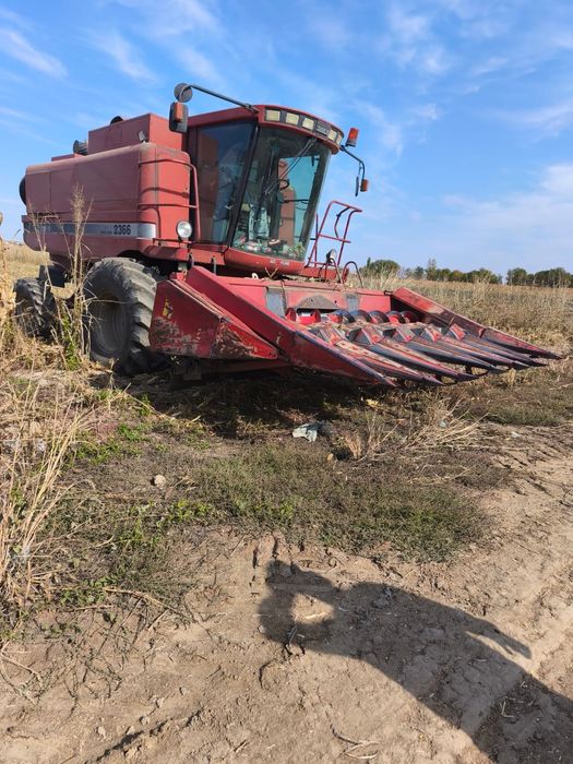 Зерноуборочный комбайн