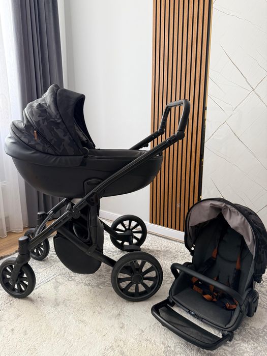 Продам коляску Anex