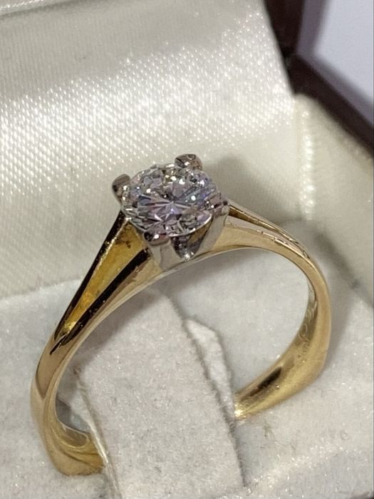 Inel Solitair aur 18kt.cu diamant 0.60ct