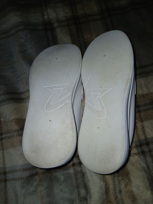 Белые туфли для школы ,37 размера