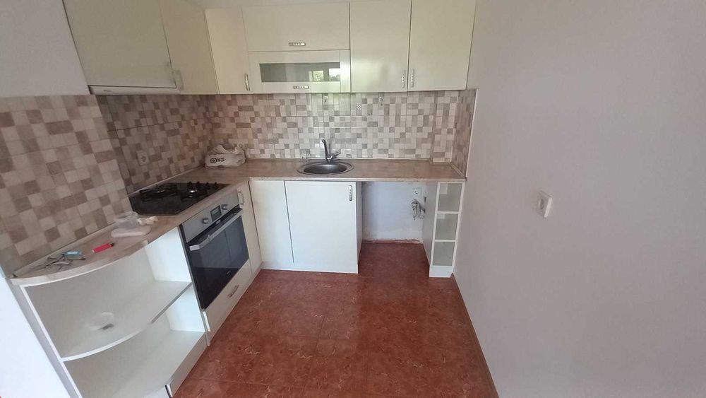 Просторен апартамент под наем в Разград