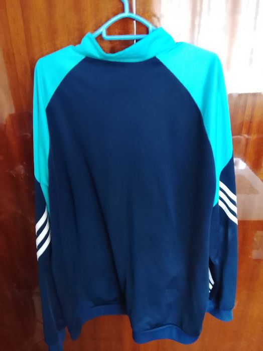 Adidas горници и Columbia елек