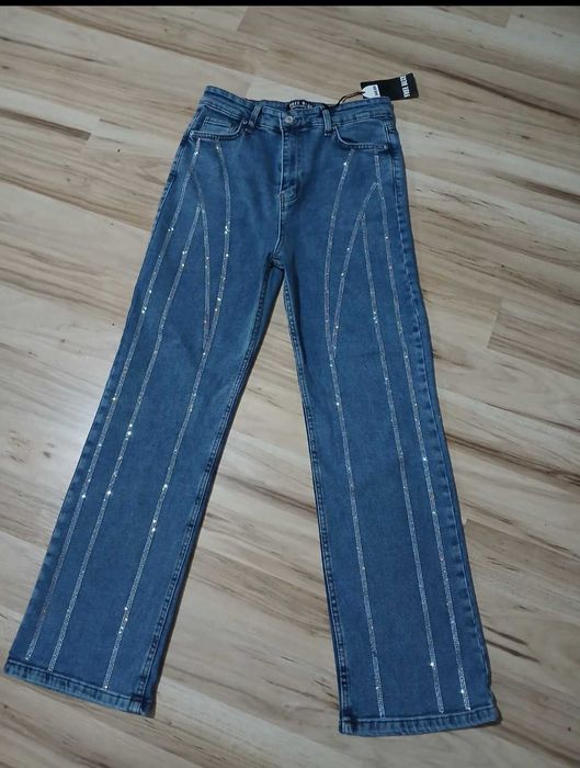 Blugi dama cu strasuri,noi,mar S,merg 36-38