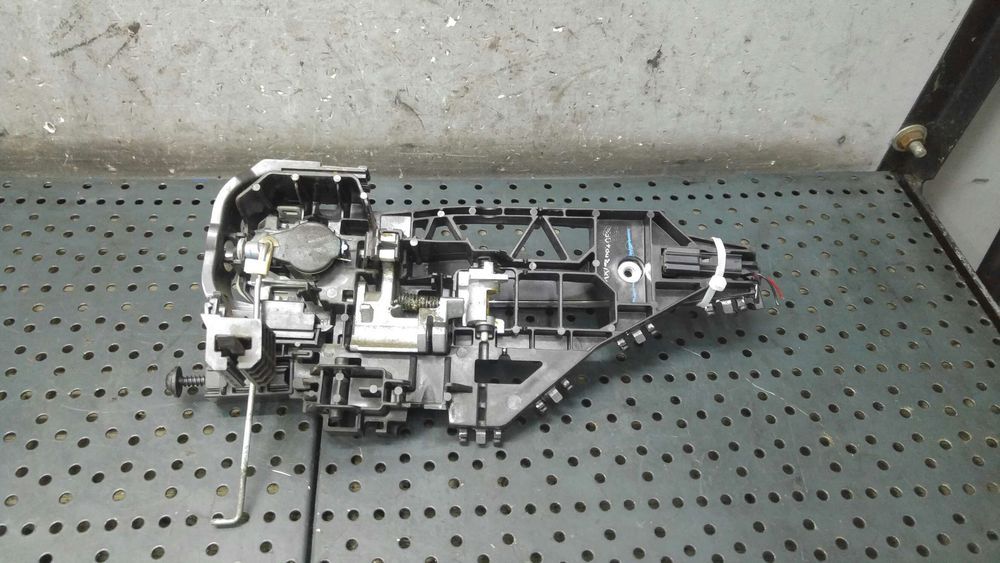 Maner usa stanga fata fiat freemont 345 458210000