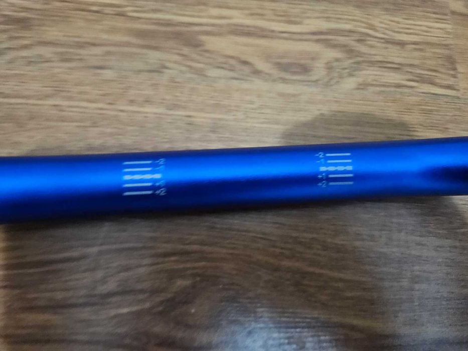 Ghidon moto albastru