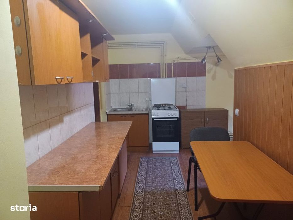 De vanzare apartament 3 camere in Centrul Vechi