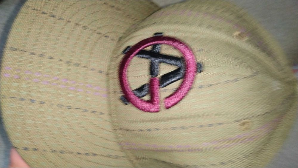 Шапки NewErа,DC,American needle, Charlotte Russe, Fb