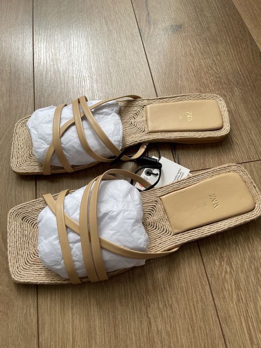 Papuci ZARA din piele si iuta, Noi masura 38, 40 si 41