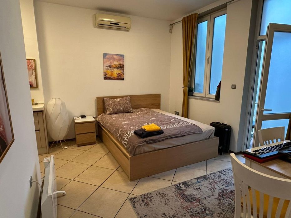 Продава се Четиристаен апартамент в София, Център - 135 кв.м за 4282 €/кв.м - Снимка #8