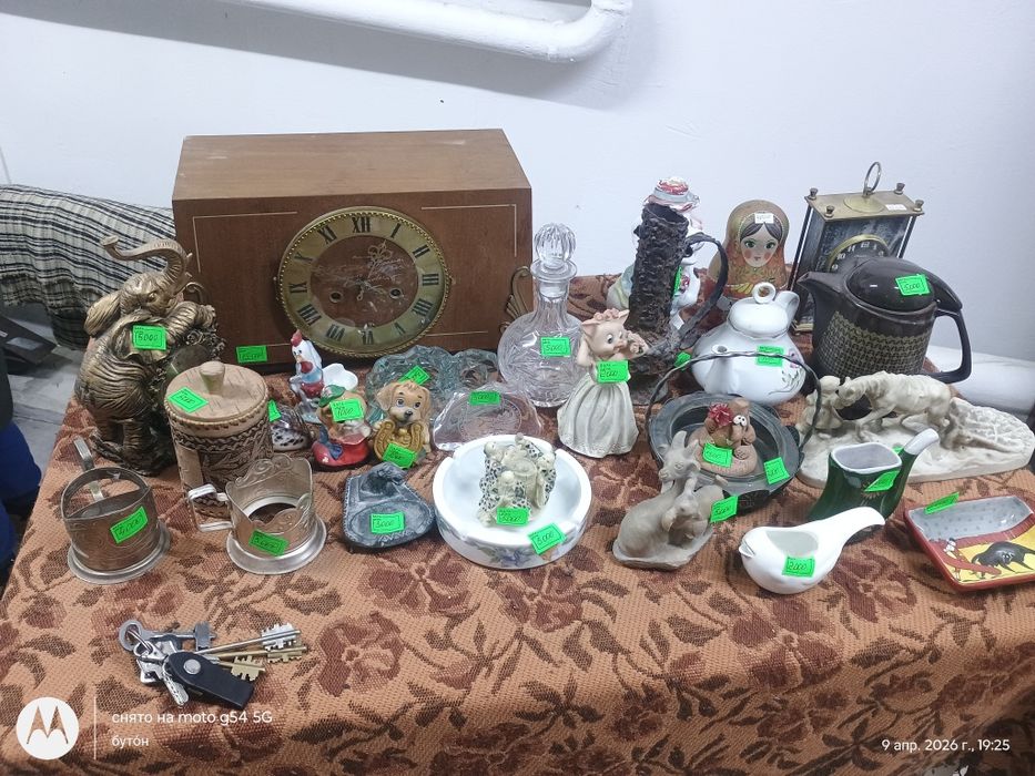 Часы напольные продаются