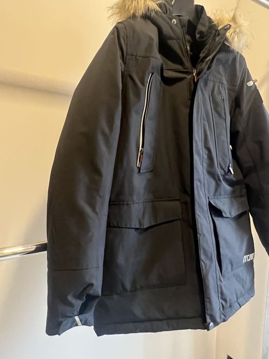 Geaca impermeabila, anti-vant