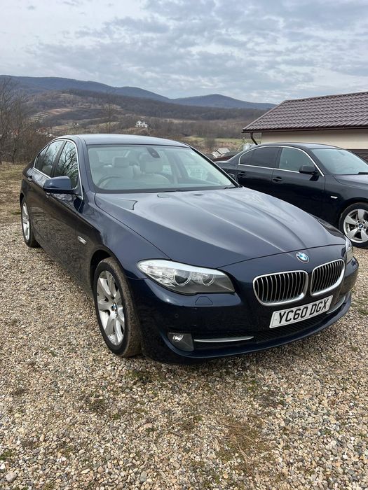 Vindem elemente de caroserie provenite de pe un BMWF10/ F11 2013