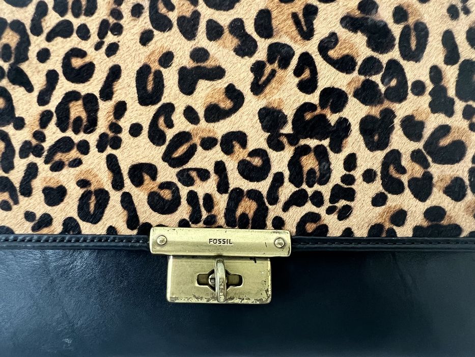 Fossil чанта/клъч естествена кожа